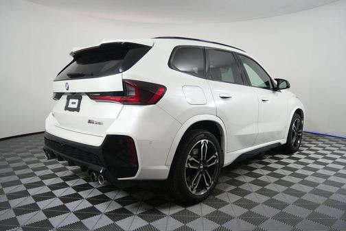 2025 BMW X1 M35i