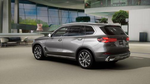 2026 BMW X5 PHEV xDrive50e