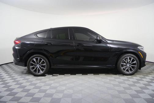 2023 BMW X6 xDrive40i