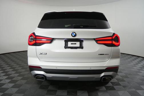 Mineral White Metallic 2024 BMW X3 sDrive30i