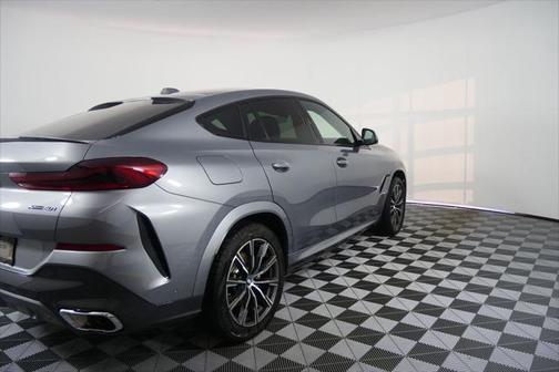 2025 BMW X6 xDrive40i