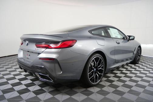Skyscraper Grey Metallic 2026 BMW M850 xDrive