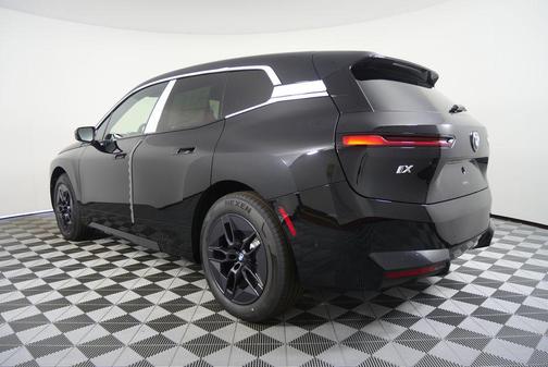 2026 BMW iX xDrive45