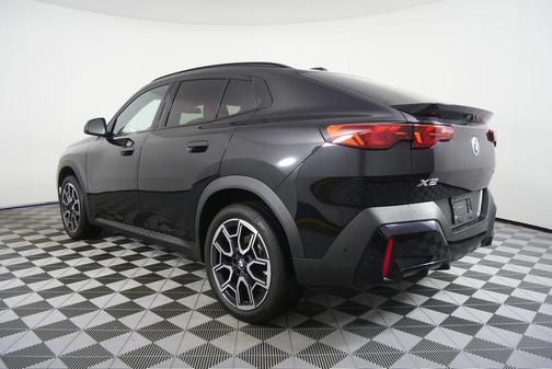 2025 BMW X2 xDrive28i