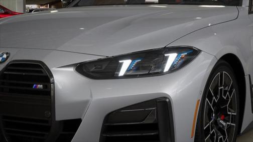2025 BMW M440 i