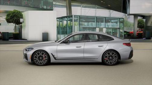 2025 BMW M440 i