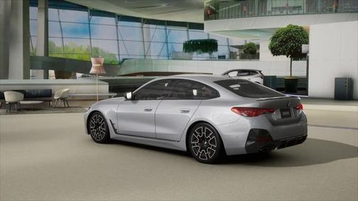 2025 BMW M440 i