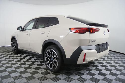 Dune Grey Metallic 2026 BMW X2 xDrive28i