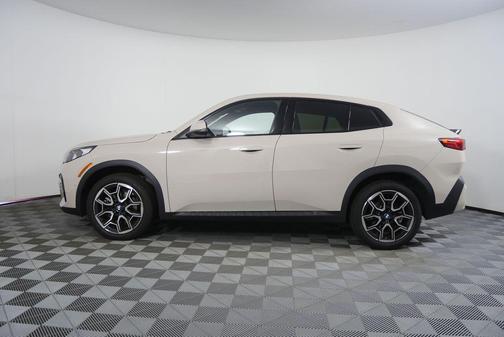 Dune Grey Metallic 2026 BMW X2 xDrive28i