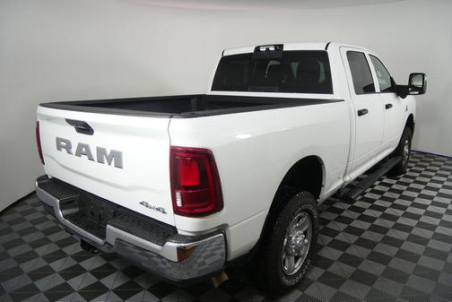 2025 RAM 2500 Tradesman Crew Cab 4x4 6'4' Box
