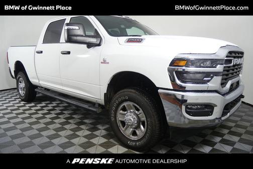 2025 RAM 2500 Tradesman Crew Cab 4x4 6'4' Box