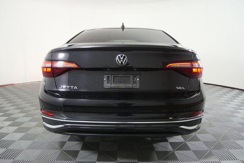 Deep Black 2024 Volkswagen Jetta 1.5T SEL