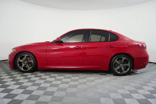 2019 Alfa Romeo Giulia Sport