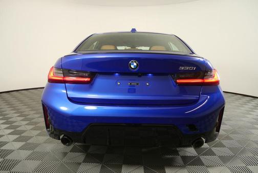 2026 BMW 330 i