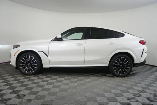 Mineral White Metallic 2027 BMW X6 xDrive40i