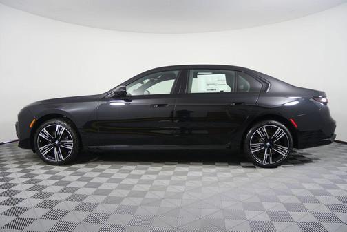 Black Sapphire Metallic 2026 BMW 760 xDrive