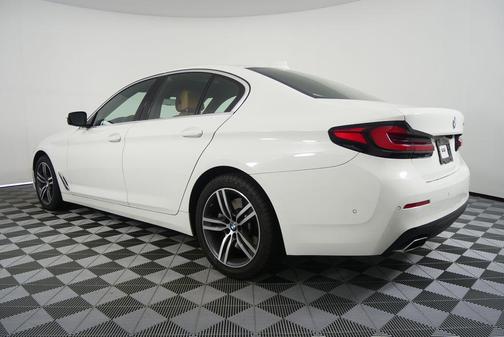 2021 BMW 540 540i
