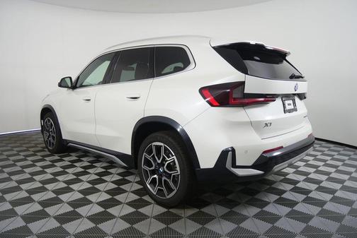 White Metallic 2025 BMW X1 xDrive28i