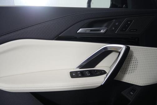 Brooklyn Grey Metallic 2026 BMW X2 xDrive28i