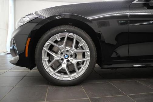 2025 BMW 330 i