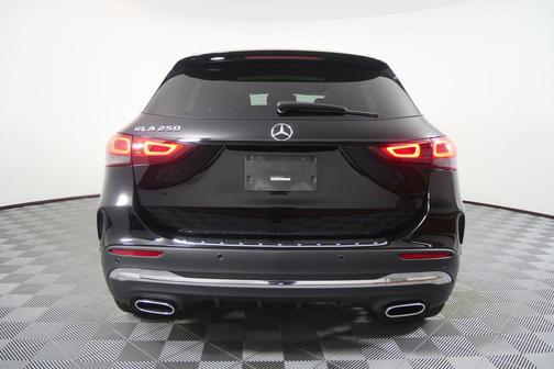 2021 Mercedes-Benz GLA 250 Base 4MATIC