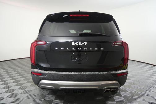 Ebony Black 2022 Kia Telluride EX
