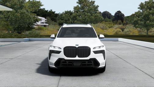 Mineral White Metallic 2026 BMW X7 xDrive40i