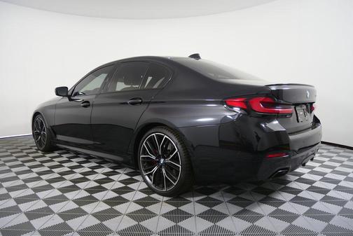 2023 BMW 530 i