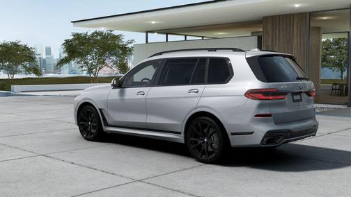 Brooklyn Grey Metallic 2027 BMW X7 xDrive40i
