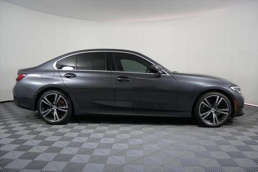 2022 BMW 330 330i