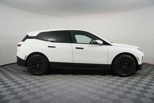 Alpine White 2024 BMW iX xDrive50