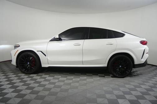 2023 BMW X6 xDrive40i