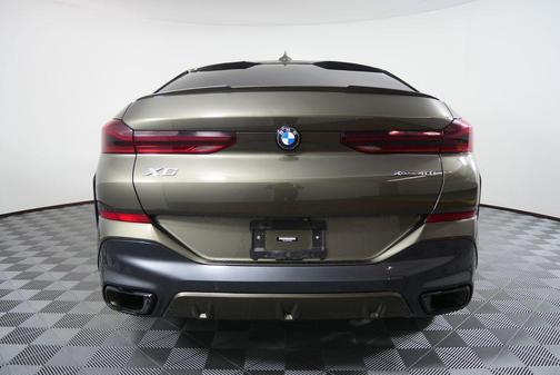 2023 BMW X6 xDrive40i