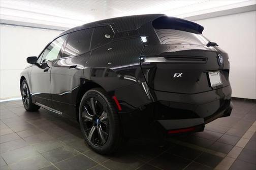 2025 BMW iX xDrive50