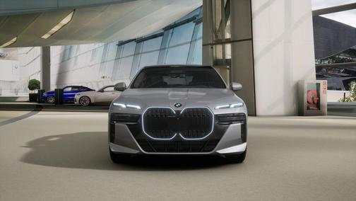 2025 BMW 740 i