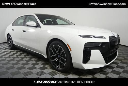 Alpine White 2026 BMW 740 740i