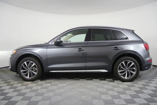 Daytona Gray Pearl Effect 2022 Audi Q5 45 S line Premium Plus