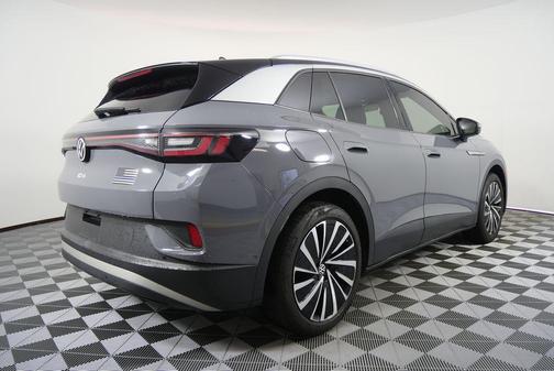 2023 Volkswagen ID.4 Pro S Plus
