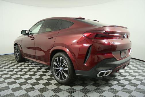 2024 BMW X6 M60i