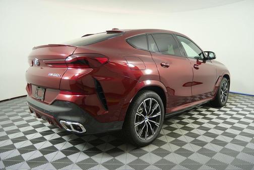 2024 BMW X6 M60i