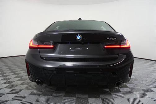 2025 BMW 330 i