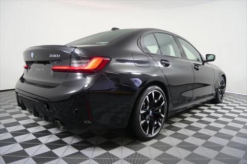 2025 BMW 330 i