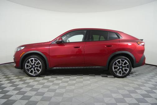 Vegas Red Metallic 2025 BMW X2 xDrive28i