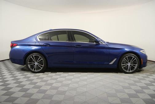 2023 BMW 540 i