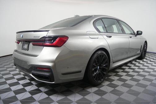 2022 BMW 750 i xDrive