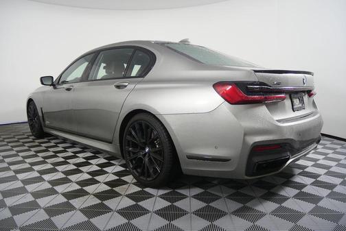 2022 BMW 750 i xDrive