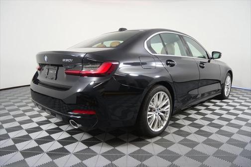 2024 BMW 330 i