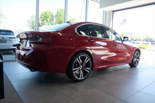 2024 BMW 330 i