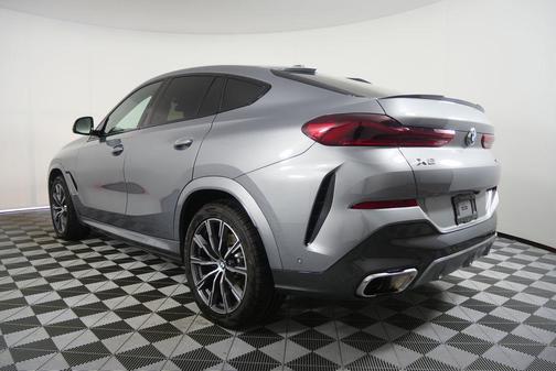Skyscraper Grey Metallic 2025 BMW X6 xDrive40i
