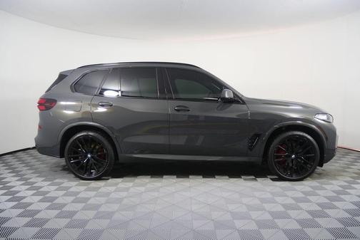 Dravit Grey Metallic 2025 BMW X5 sDrive40i